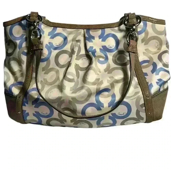 A Coach Alexandria chain link clover hobo bag. - Picture 2 of 11